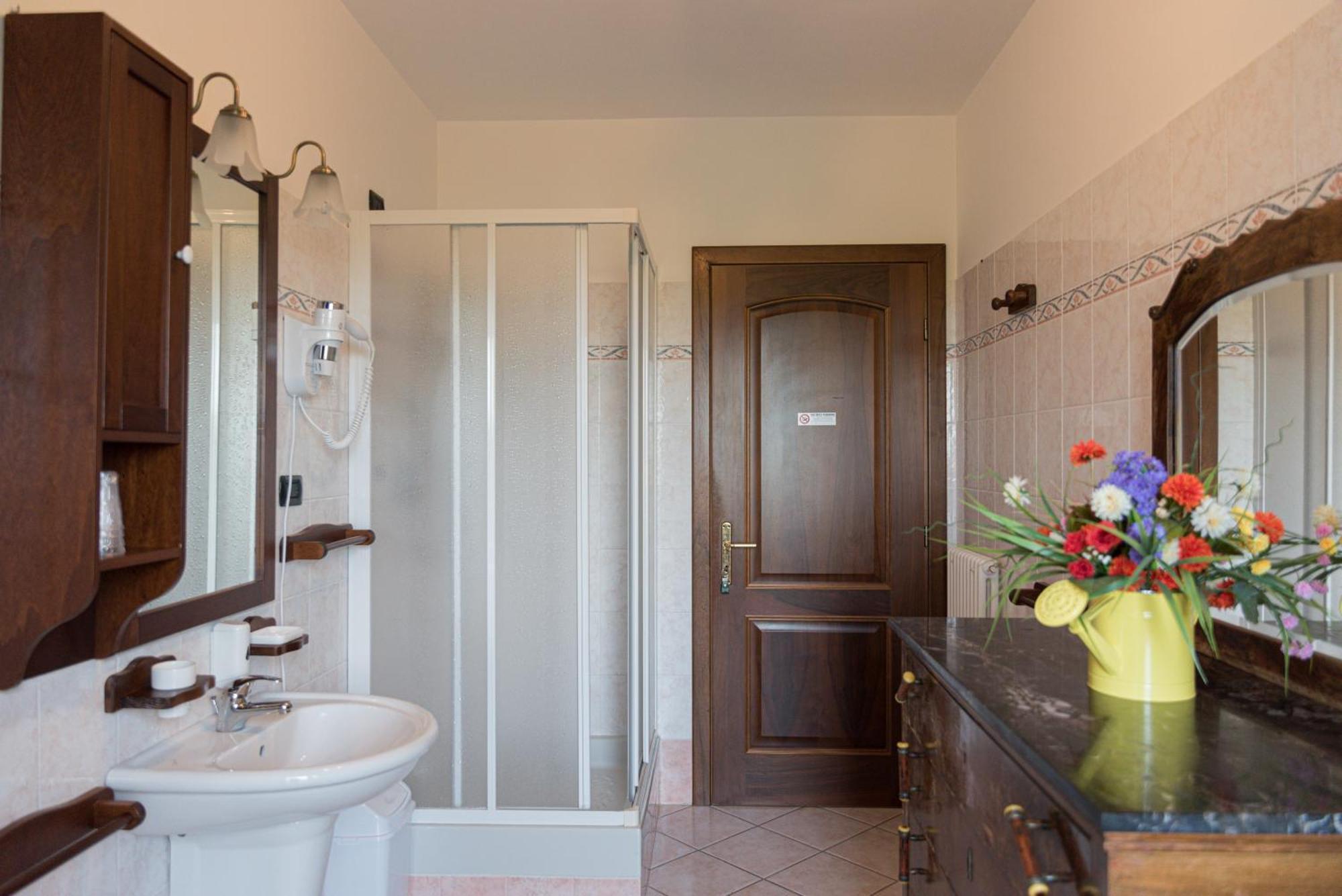 Agriturismo Il Crinale Castorano  ภายนอก รูปภาพ